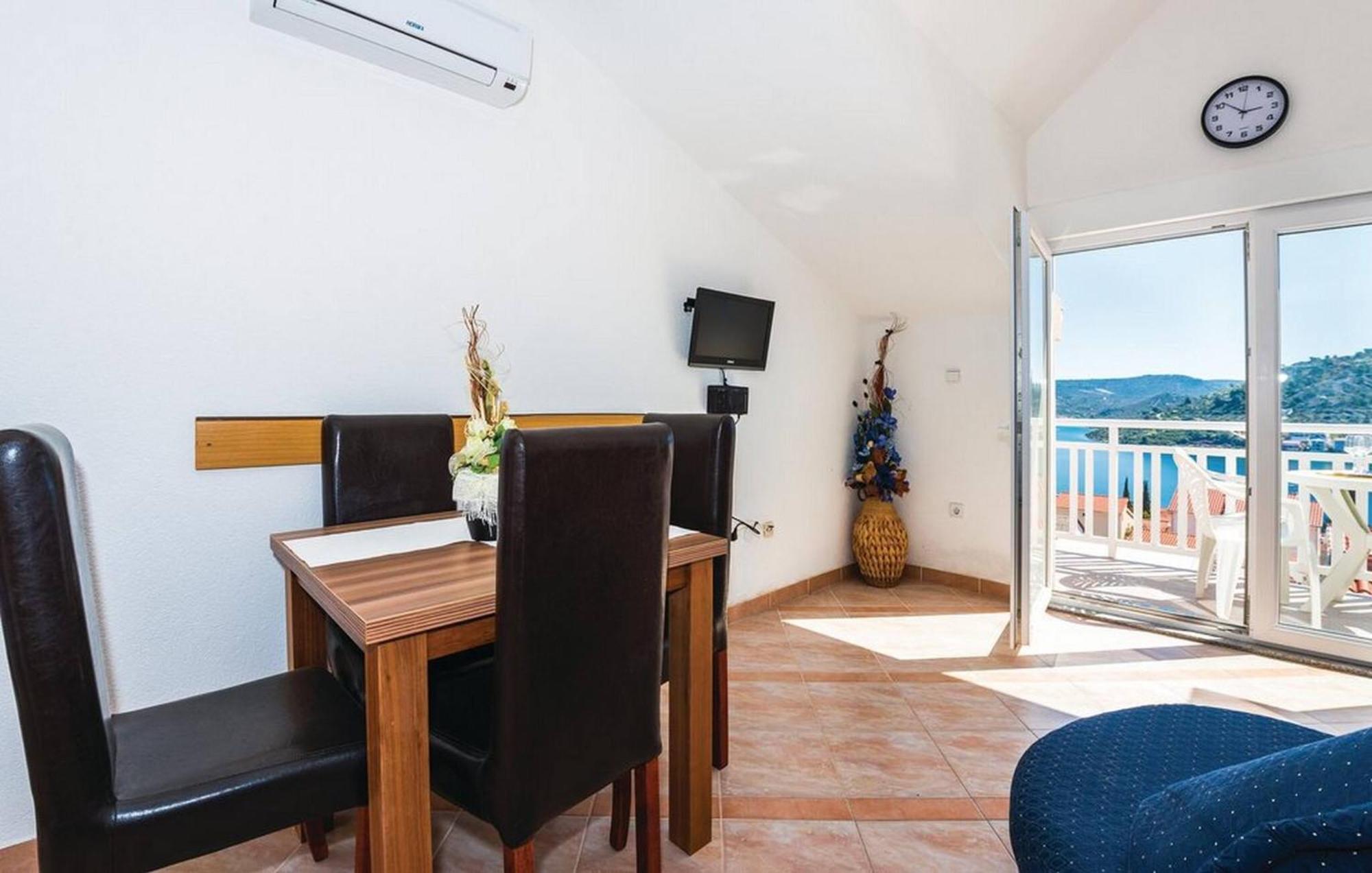 S&G Leko Apartmani Rogoznica Exterior photo